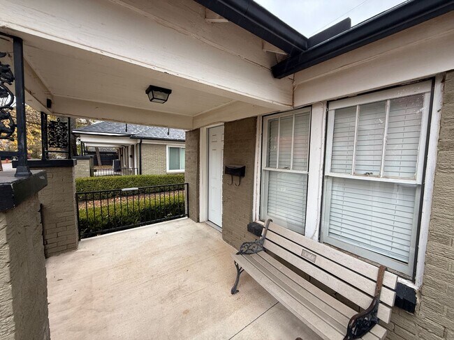 Foto del edificio - Updated 1 Bedroom for Rent!