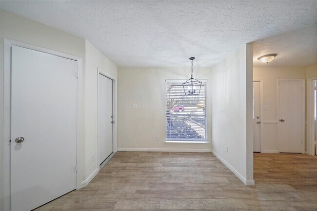 Foto del edificio - 22810 Dairy Gate Dr