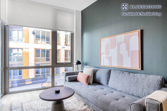 Foto del edificio - 2121 1st St
