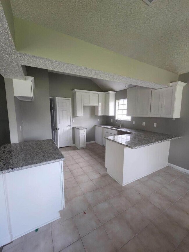 Building Photo - 57 Shearwater Dr