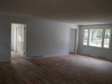 Building Photo - 330 S Foster St