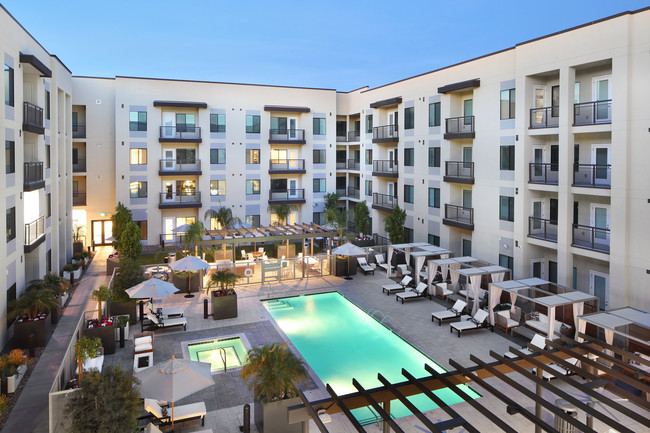 Aerial View of Apartments and Pool Area - Overture Kierland 55+ Active Adult Apartme...