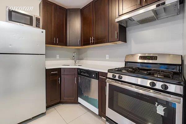 Primary Photo - 347 Nostrand Ave.