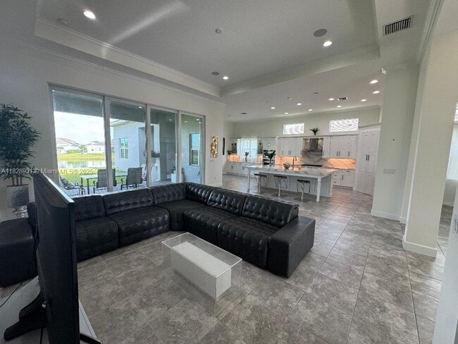 Building Photo - 4691 Estates Cir