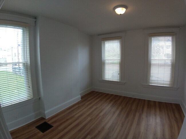 Foto del edificio - 4401 Virginia Ave