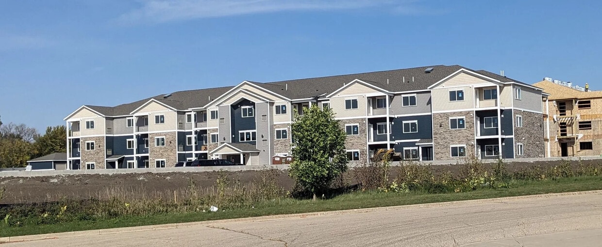 West Lake Meadows apartments Apartments in Owatonna, MN