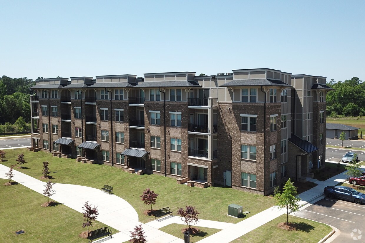 Residence at Riverwatch Apartments in Augusta, GA