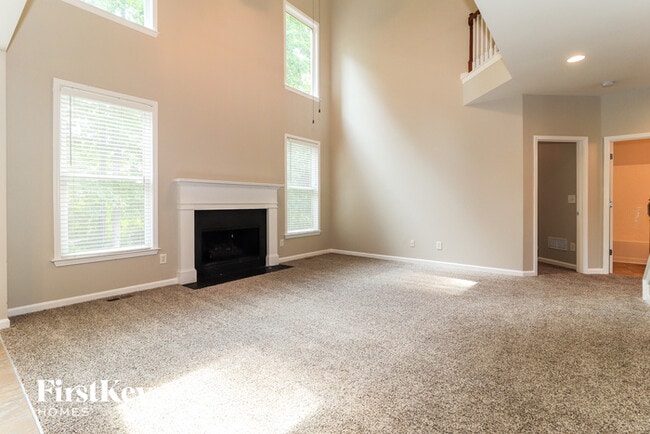 Foto del edificio - 200 Garland Rose Ln