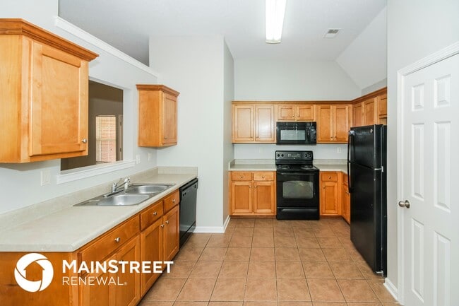 Building Photo - 9135 Tremont Dr