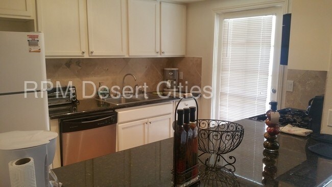 Foto del edificio - 400 N Sunrise Way