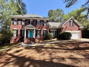 Building Photo - 525 Meadow Brook Dr