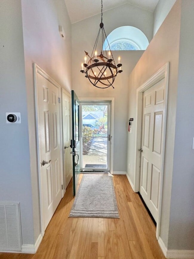 Building Photo - Lake Mary - 2 Bedroom, 2 Bathroom - $2,095.00