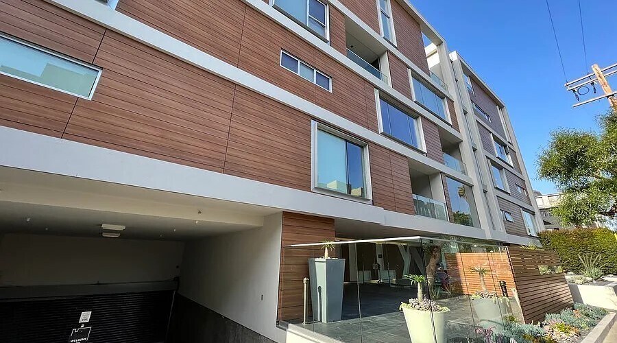Unit 509 - 6735 Yucca St