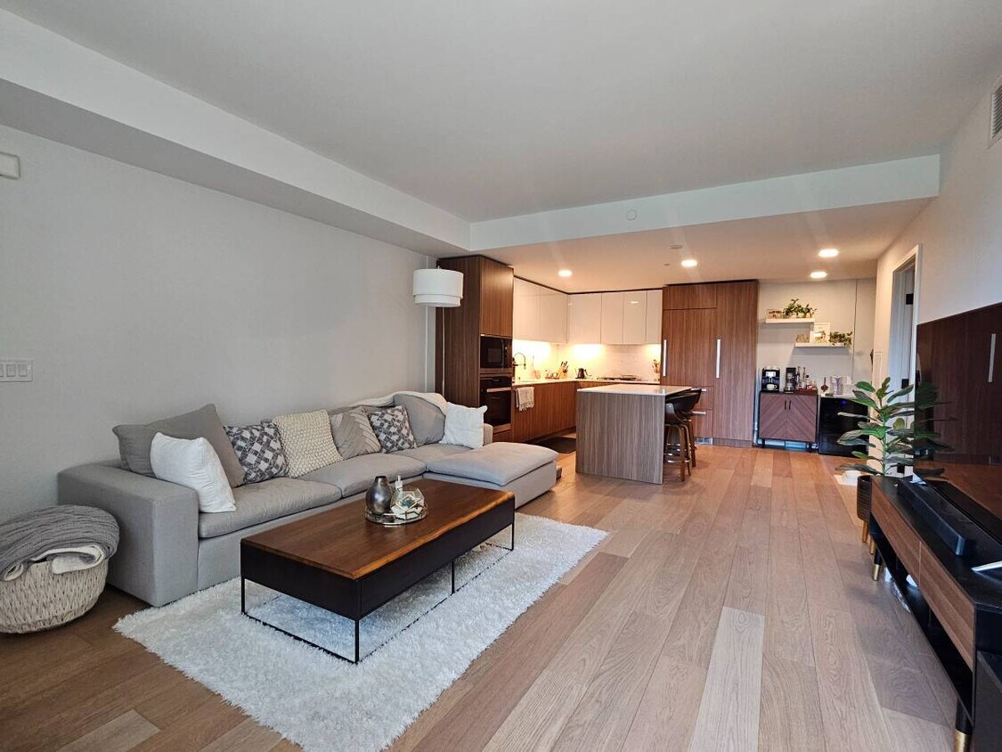 Foto principal - 2177 3rd St