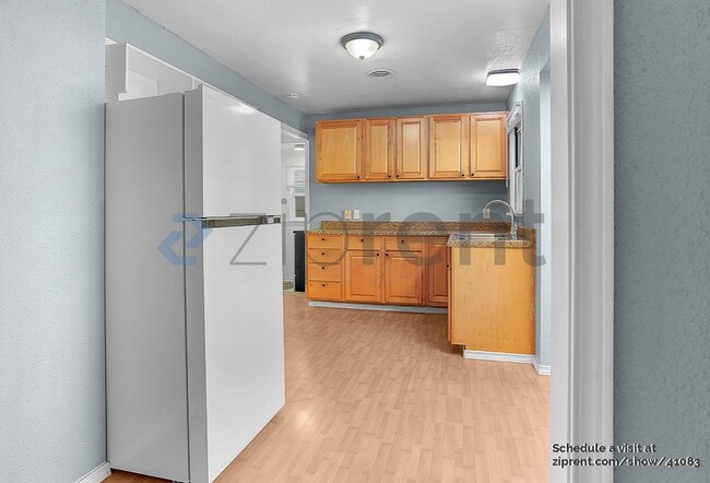 Building Photo - 11246 1st Ave S