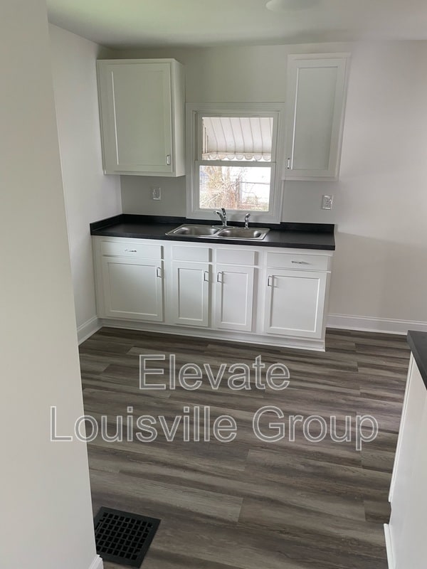 Photo - 1126 S 26th St House