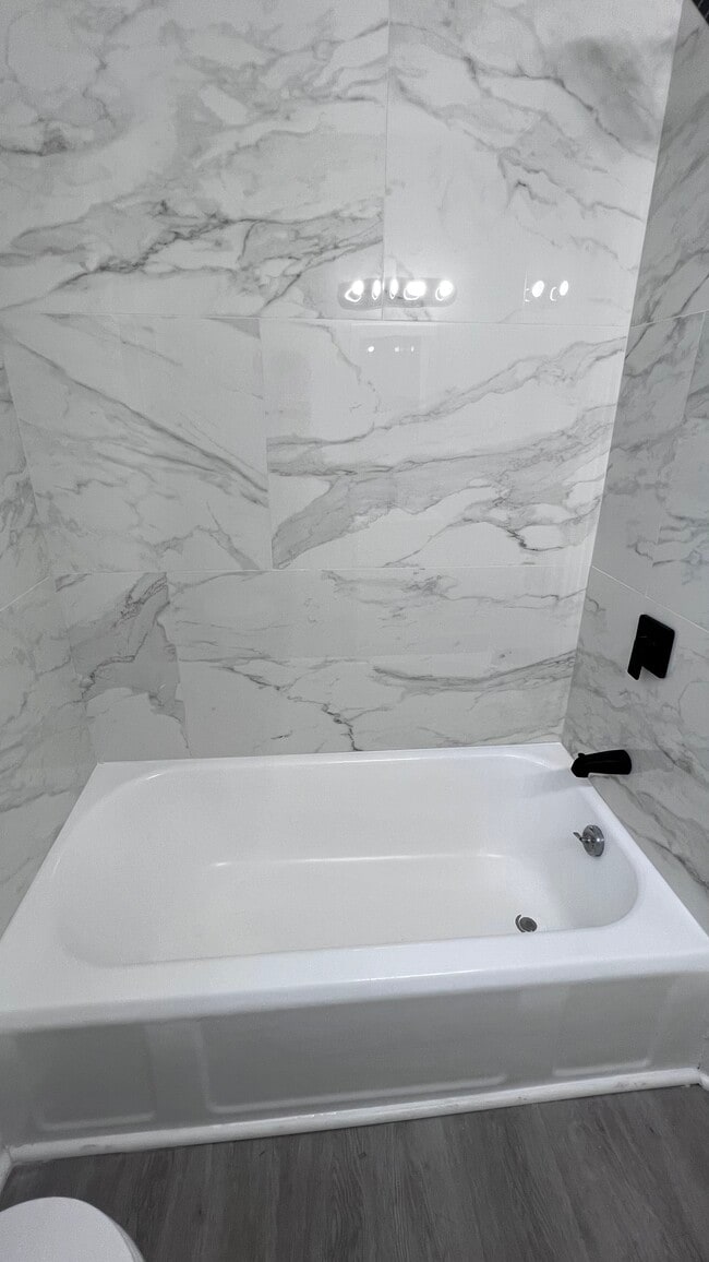 Foto del edificio - 1707 Holladay St