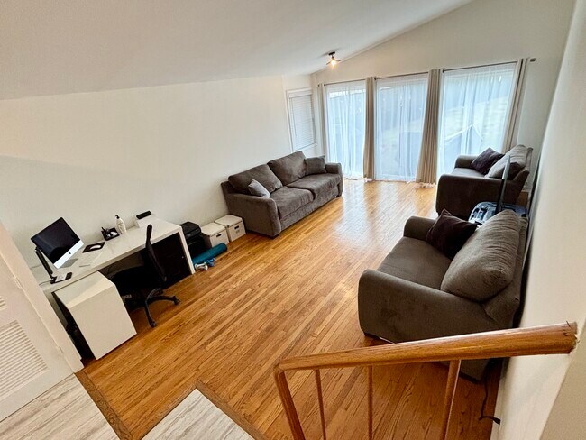 Foto del edificio - 434 Park Ln