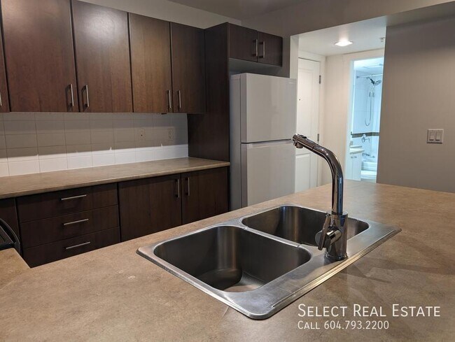 Photo du bâtiment - 45561 Yale Rd