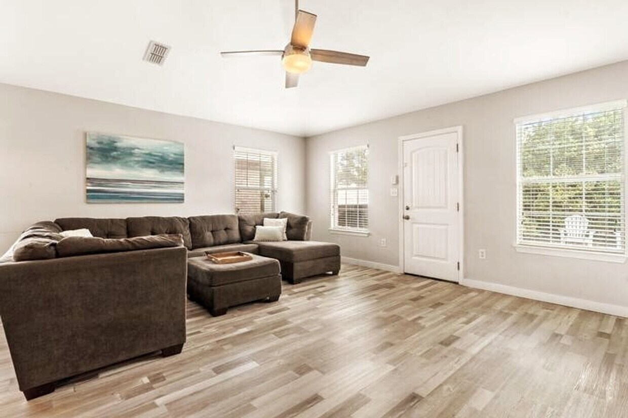 Foto principal - 75 Secret Harbor Dr