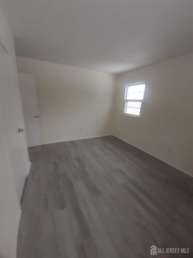 Building Photo - 1776 Oak Tree Rd