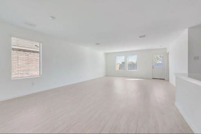 Foto del edificio - For Rent: Beautiful 4-Bedroom Home in Sherman, TX