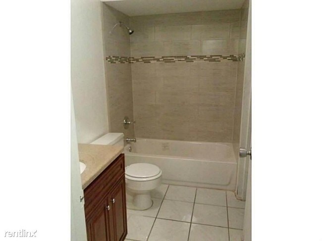 Foto del edificio - 2 br, 1.5 bath Condo - 8420 N Missionwood Cir