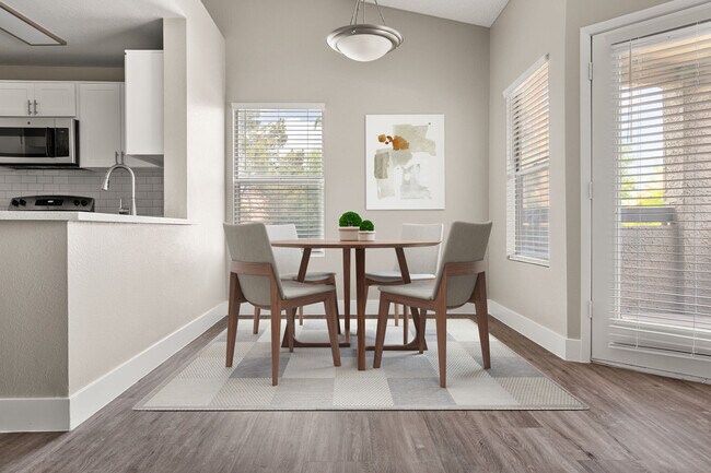 Building Photo - Solis at Flamingo