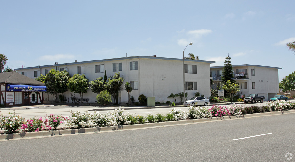 Primary Photo - Redondo Apartments