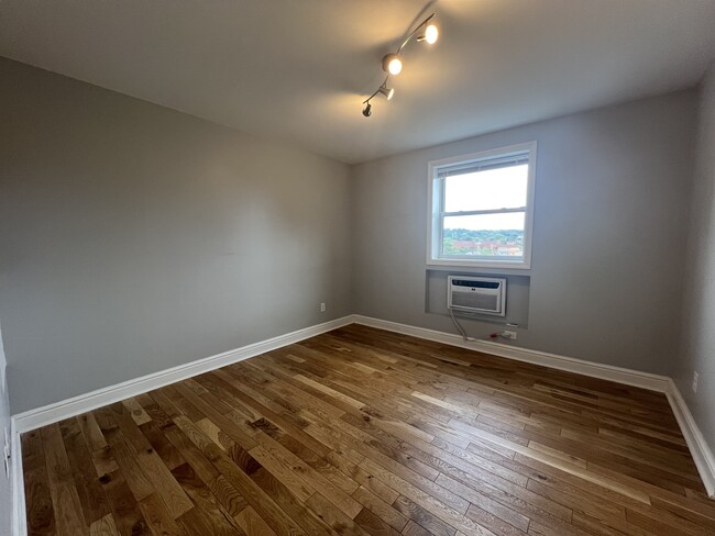 7528#8 - Penn Avenue Properties