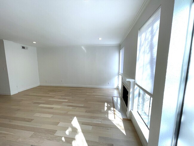 Building Photo - 1201 McDuffie St
