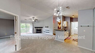 Building Photo - 6591 Brigham Sq