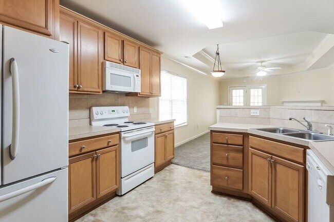 Building Photo - 58 Springdale Dr