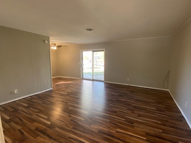 Foto del edificio - 12639 E 34th St