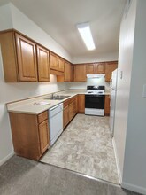 Building Photo - 600 Reusens Rd