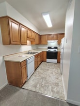 Building Photo - 600 Reusens Rd