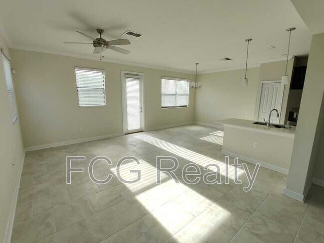 Foto del edificio - 1242 Sandwedge St