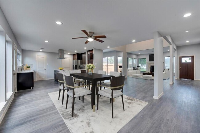 Foto del edificio - 11002 Southwold Ln