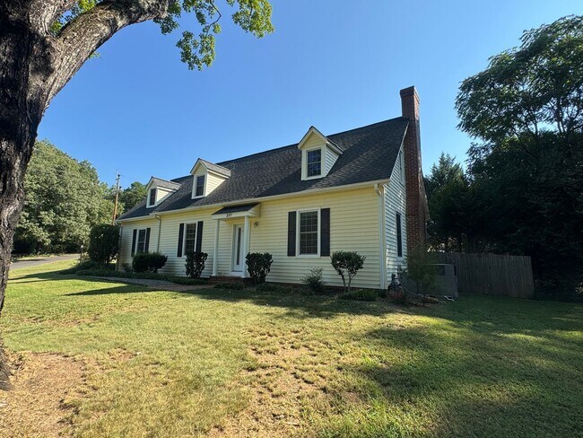 Foto del edificio - 207 Edgemont Ave