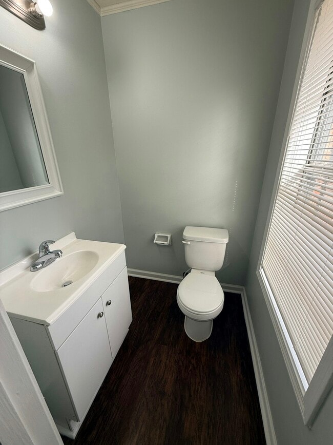 Foto del edificio - 4065 Haliburton St