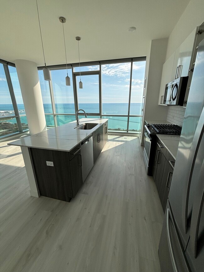 Foto del edificio - 910 S Michigan Ave