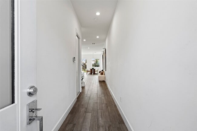 Foto del edificio - 6819 Rocinante Ln