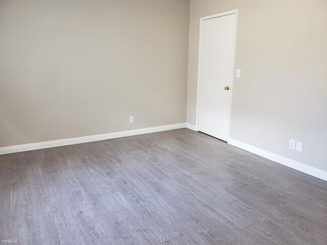 Building Photo - 9825 Laurel Canyon Blvd