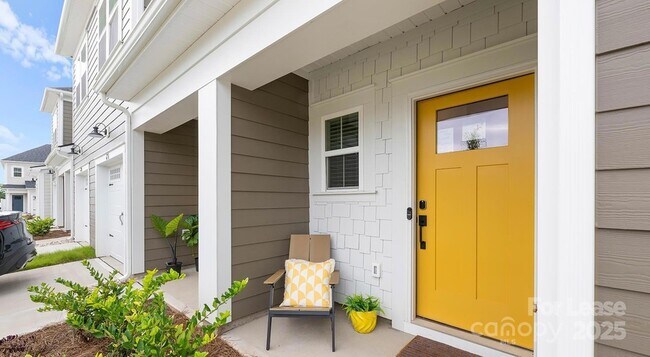 Foto del edificio - 9100 Bluedale Rd