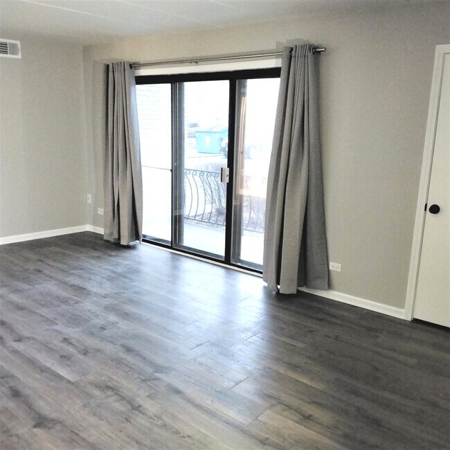 10910 Kilpatrick Ave Unit 1SW, Oak Lawn, IL 60453 Condo for Rent in
