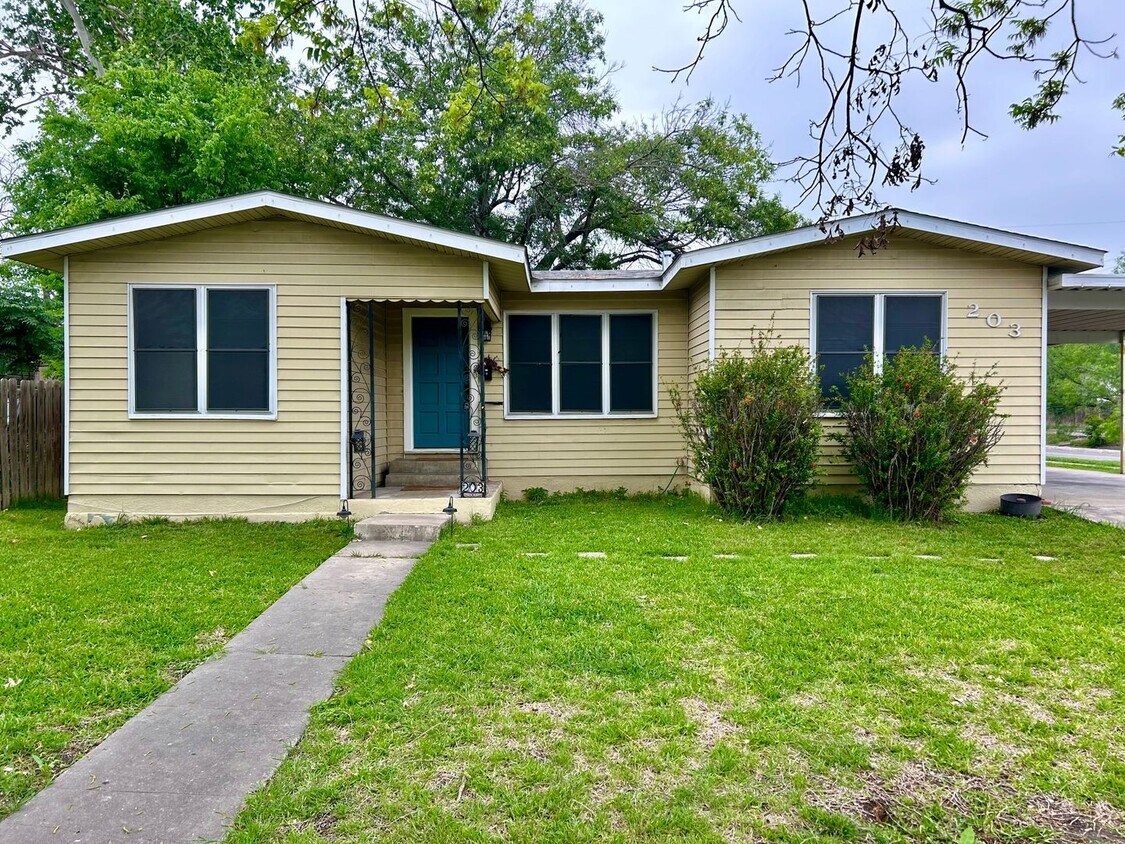 203 Adrian Dr, San Antonio, TX 78213 House Rental in San Antonio, TX