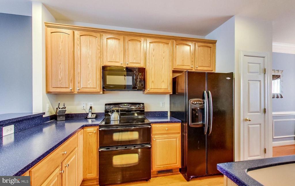 Primary Photo - 3928 Bryant Park Cir