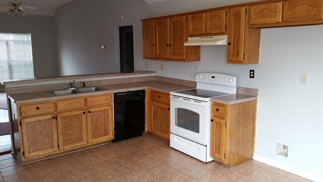 Foto del edificio - 5428 Gardendale St