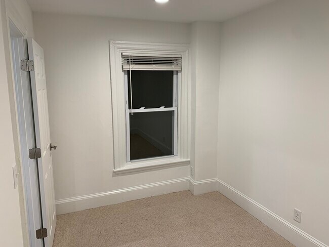 Foto del edificio - 230 Newbury St