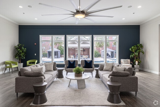 Interior Photo - The Grand at Market District